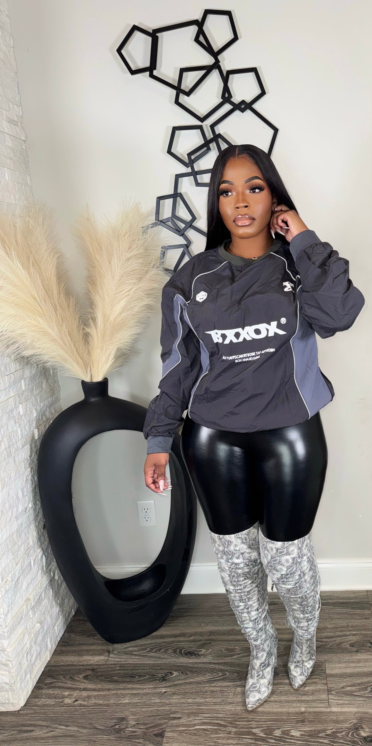 Luxe&Sporty Windbreaker Top(black)